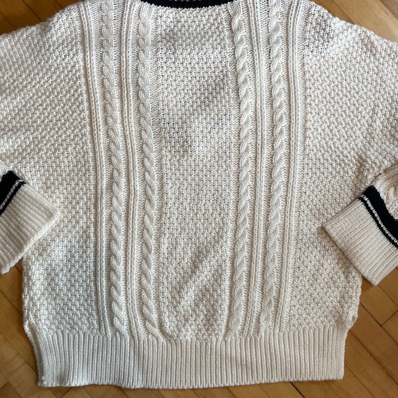 ABERCROMBIE & FITCH Tipped Slouchy Cable V-Neck Sweater Chunky Boxy Fit Preppy - Picture 9 of 12